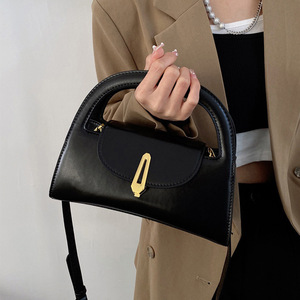 Ladies' <strong>Handbag</strong> - <strong>Black</strong> High-end Texture Crossbody Bag, <strong>Small</strong> and Unique Design, Fashionable and Versatile Shoulder Bag - Product Image 4