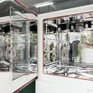 Grande chambre environnementale industrielle d'essai de choc thermique d'équipement d'essai de chambre d'humidité et de température - Product Image 3