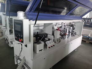 Machine à bordurer les bords en PVC entièrement automatique JSY500S <span class=keywords><strong>pour</strong></span> panneaux MDF avec fonction de double découpe et de raclage - Product Image 1