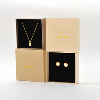 Boîte cadeau en papier kraft personnalisée avec logo, pochette en microfibre et insert en velours pour ensemble d'emballage de bijoux (collier, bague, boucles d'oreilles)