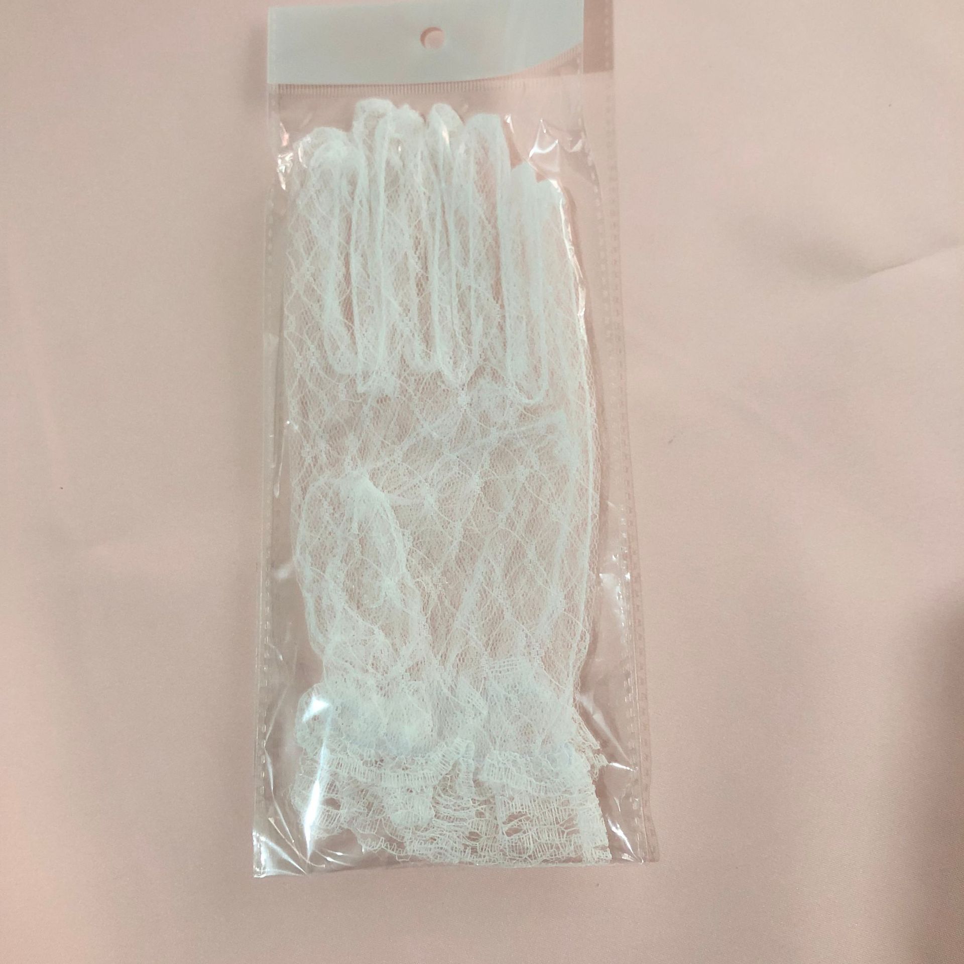 Lace gloves
