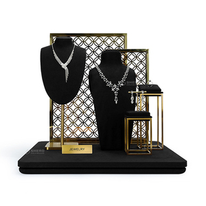 Elegante Expositor de Joyería de Metal, Soporte Personalizado de Microfibra Moderno para Aretes y Collares, Busto Negro para Exhibición de Joyas - Product Image 3