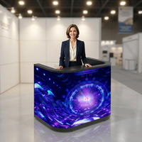 Cabine de DJ portable avec façade de station, bureau, support, table et écran LED vidéo mural