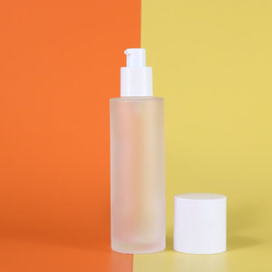 Mỹ Phẩm Bao Bì <span class=keywords><strong>Container</strong></span> Frosted Chai Thủy Tinh 20Ml 30Ml <span class=keywords><strong>40Ml</strong></span> 50Ml 100Ml 120Ml Kem Dưỡng Da Cơ Thể Chai Thủy Tinh Bơm - Product Image 4