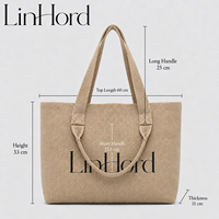 Sac à bandoulière en tricot avec logo personnalisé et poignées courtes et longues pour les collections de boutiques et les tenues de ville quotidiennes