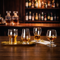 Ensemble de verres à dégustation en cristal 4 pièces avec plateau doré, mini-verres à whisky, vin, bière, sans danger pour les aliments, design minimaliste pour la maison et le bar