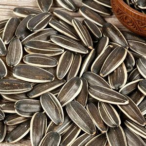 <span class=keywords><strong>Graines</strong></span> <span class=keywords><strong>de</strong></span> <span class=keywords><strong>tournesol</strong></span> <span class=keywords><strong>de</strong></span> Mongolie intérieure 3638, grains extra larges, coques fines et chair moelleuse. Vente <span class=keywords><strong>en</strong></span> gros directe d'usine, prix avantageux. - Product Image 6