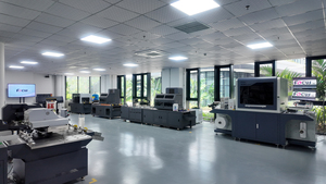 آلة طباعة رقمية عالية السرعة بتمرير واحد لصناديق البيتزا والأكياس الورقية والأكياس غير المنسوجة وأكياس الكرتون المموج - Product Image 5