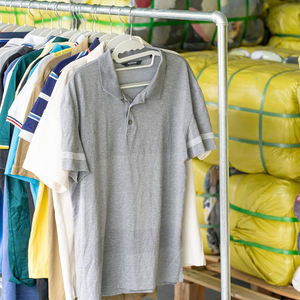 SH06 <span class=keywords><strong>Ropa</strong></span> de Verano Usada al por Mayor para Hombre, Surtido de Moda, Tops y Pantalones Casuales y Formales para <span class=keywords><strong>Tiendas</strong></span> Minoristas - Product Image 4