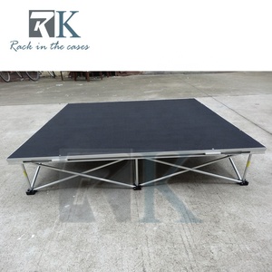 Escenario Portátil Desmontable de Nuevo Diseño con Estructura de Aluminio, Empacado en Caja de Transporte - Product Image 4