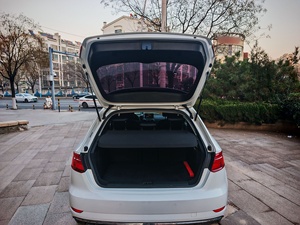 <span class=keywords><strong>Comprar</strong></span> Autos Usados con Volante a la Izquierda, 2023, <span class=keywords><strong>Segunda</strong></span> <span class=keywords><strong>Mano</strong></span>, Audi Q3 SUV <span class=keywords><strong>4x4</strong></span> con Tracción en las Cuatro Ruedas, Precios Razonables - Product Image 6
