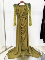 Bettergirl 2025 nouvelle industrie lourde ensemble de perles à ongles diamant petite queue longue robe vert olive