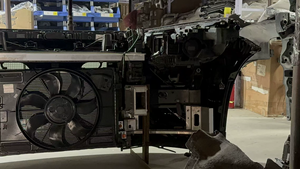 Für Mercedes-Benz EQE 350 SUV W294 <span class=keywords><strong>X294</strong></span> Frontstoßstange mit Kühlergrill und LED-Scheinwerfern, Gebrauchte OEM-Teile 2022-2025 - Product Image 4