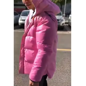 OEMロゴトレンディなライトホワイト色がピンクのロングフグバブルコートプルオーバーパーカージャケットメンズファッションストリートウェアに変化