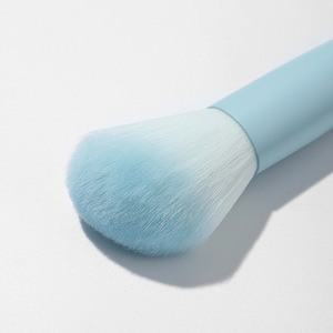 Professionnel 7 pièces bonbons maquillage <span class=keywords><strong>pinceau</strong></span> ensemble coloré poignée <span class=keywords><strong>fard</strong></span> <span class=keywords><strong>à</strong></span> paupières brosse flamme poudre brosses <span class=keywords><strong>pas</strong></span> <span class=keywords><strong>cher</strong></span> Logo personnalisé outils cosmétiques - Product Image 5