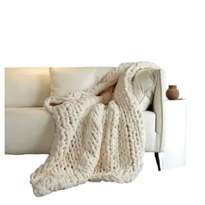 Chunky Knit Blanket Chenille Throw Large Soft Knit Throw Blanket Cozy and Bulky Blankets and Throws for Sofa, Couch or Bed