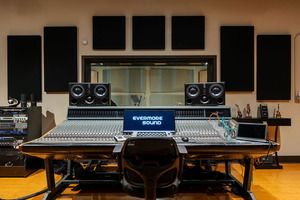 Muestras Gratis Panel Acústico de Fieltro PET Insonorizante e Ignífugo B1 de 24 mm 8*4 pies para Decoración de Paredes y Techos de Estudios de Grabación - Product Image 5