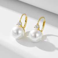 Boucles d'oreilles pendantes tendance et élégantes pour femmes, en argent 925 plaqué or 14 carats, avec perles Edison de qualité AAAA/AAAAA, idéales pour les mariages (vente en gros)