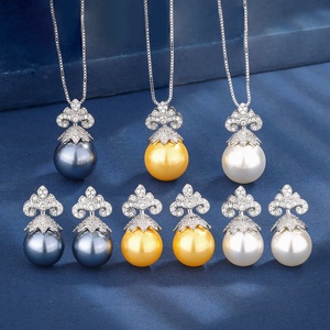 Vintage Jewelry Eco-friendly Copper Gold Plated Simple Elegant 14-12mm Golden Shell Pearl Pendant Necklace for Women - Product Image 5