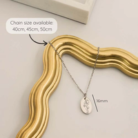 Kalung Bunga Kelahiran Bentuk Oval dari Baja Tahan Karat dengan Ukiran Bunga, Liontin Nama dan Tanggal yang Dapat Dipersonalisasi, Perhiasan Kosong