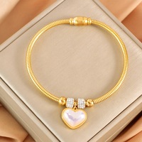 Bijoux de luxe légers Bracelet à fermoir magnétique en os de serpent Bracelet étoile à cinq branches en acier inoxydable avec papillon et cœur en zircon