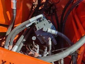 Doosan รถขุดตีนตะขาบ DX225LC-9 22ตันมือสองส่วนประกอบหลักของปั๊มเครื่องยนต์2022 - Product Image 4