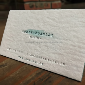 Maqueta de tarjeta de visita tipográfica con logotipo personalizado, papel de algodón de calidad superior, impresión offset, embalaje empresarial, opciones de arte Kraft - Product Image 1