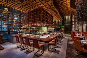 Restaurante japonés <span class=keywords><strong>Bar</strong></span> Mostrador <span class=keywords><strong>Ramen</strong></span> Restaurante Diseño interior Barra de <span class=keywords><strong>sushi</strong></span> de madera Decoración - Product Image 2