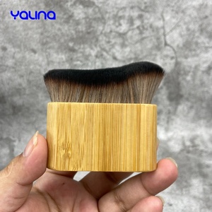 Pinceau Kabuki Pinceau pour fond de teint avec manche en bois Pinceau pour <span class=keywords><strong>mousse</strong></span> autobronzante - Product Image 2