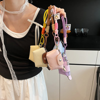 TikTok Hot Selling Zomer Nieuwe Stijl Mini Nylon Dumpling Sleutelhanger Modieus Kaarthouder voor Compacte en Lichtgewicht Sleutelhanger