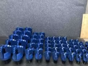 מקדח גרירה בעל <span class=keywords><strong>3</strong></span> כנפיים בקוטר ראש 203 מ\"מ, מזויף, בעל ביצועים גבוהים, מאושר CE, לקידוח בארות מים. - Product Image 4