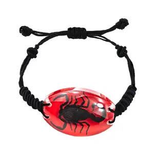 Acrílico real escorpión base roja hecha en fábrica personalizada miedo estilo gótico joyería de moda insectos en pulsera de resina