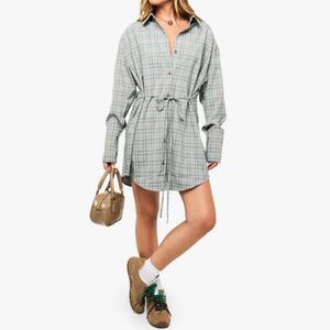 เดรสเชิ้ตผู้หญิงลายสก็อตทรงหลวมขายดี แขนยาว รัดเอว ติดกระดุม ความยาวมินิ - Product Image 4