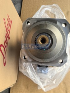 มอเตอร์ลูกสูบแบบแกนเคลื่อนที่คงที่ ใช้แทนกับ Dan-foss H1B060 51V060 51C060 สำหรับรถขุดซีรีส์ 51 - Product Image 4