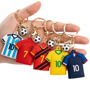 Porte-clés de football 3D en gros, souvenirs en PVC, pendentifs pour hommes, fans de football, porte-clés sportifs - Product Image 3