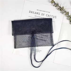Bolsas de Organza para Maquillaje con Logotipo Blanco, Bolsas de Regalo Personalizadas al por Mayor, Color Negro, 300 Unidades - Product Image 5