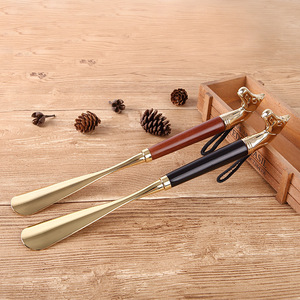 <span class=keywords><strong>Chausse</strong></span>-<span class=keywords><strong>pied</strong></span> long à manche robuste en alliage de zinc et bois de hêtre pour seniors, hommes, femmes, enfants – <span class=keywords><strong>Chausse</strong></span>-<span class=keywords><strong>pied</strong></span> pour bottes - Product Image 4
