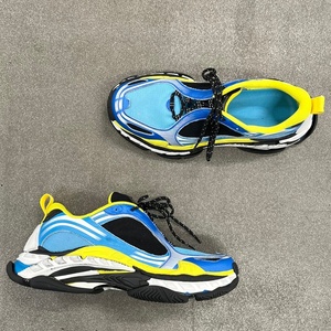 Zapatos de Diseñador de Alta Calidad en Cuero Genuino con Malla y Cordones, Antideslizantes, con Luz LED Track 3.0, Cómodos, Elegantes e Impermeables - Product Image 3