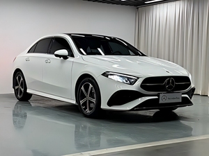 Mercedes-Benz <span class=keywords><strong>Clase</strong></span> <span class=keywords><strong>A</strong></span> 2024 <span class=keywords><strong>A</strong></span> <span class=keywords><strong>200</strong></span> L Edición Fashion - Product Image 2