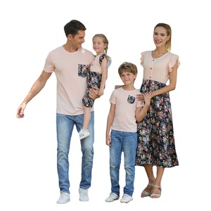 Verano logotipo personalizado <span class=keywords><strong>madre</strong></span> <span class=keywords><strong>e</strong></span> hija vestido diseño bebé camiseta fibra de bambú ropa familia juego trajes - Product Image 1