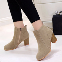 Nouvelles bottes courtes coréennes à plateforme épaisse de 3,5 cm, style britannique givré, avec fermeture éclair latérale, collection automne-hiver 2026