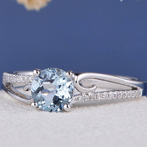 Anillo de Compromiso de Topacio Azul para Mujer, Anillo de Topacio Azul Creado en Laboratorio, Anillos de Boda con Topacio Azul - Product Image 5