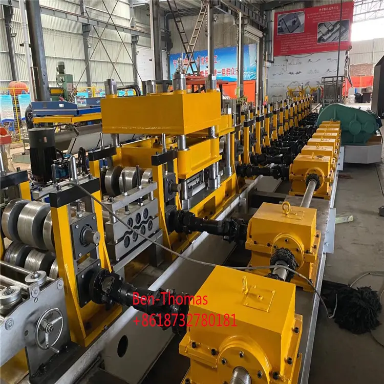 Metall bolzen und Gleis linie verwendet Highway Guard rail Roll Forming Machine