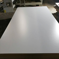 Panneau MDF HDF en bois mélaminé blanc E0 moderne de 6 mm à 18 mm, 1220 x 2440 mm, pour meubles