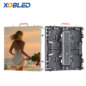 Pantalla LED 4K Portátil para Interiores, Alquiler, Fondo sin Pantalla Negra, Acabado Plateado, 550 Nits de Brillo, Opciones de Montaje en Suelo/Pared - Product Image 1