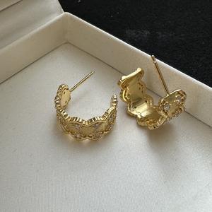 Pendientes de Plata de Ley S925, Diseño Retro de Lujo Ligero con Encaje e Incrustaciones de Circonita, Estilo Minimalista Francés, Venta al por Mayor - Product Image 4