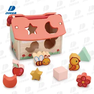 Wooden Shape Sorter Small House and 8 Various Shape Matching Wooden Toy Children's Educational Cognitive Toy