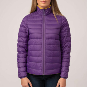 Chaqueta Acolchada para Mujer Snowy Trail con Ajuste Relajado, Cálida, Ligera y Acogedora, Ideal para Uso Diario, Viajes de Fin de Semana y Actividades al Aire Libre - Product Image 2