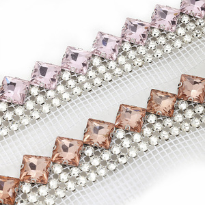 Adornos de cristal cuadrados de 5 mm con base plana de 12x12 para joyería DIY, ropa y accesorios. - Product Image 5