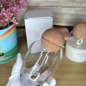 AIKUN Vente en gros de bougies aromatiques de luxe personnalisées, bougies en cire de soja, verre transparent, bougie parfumée avec couvercle en bois - Product Image 5